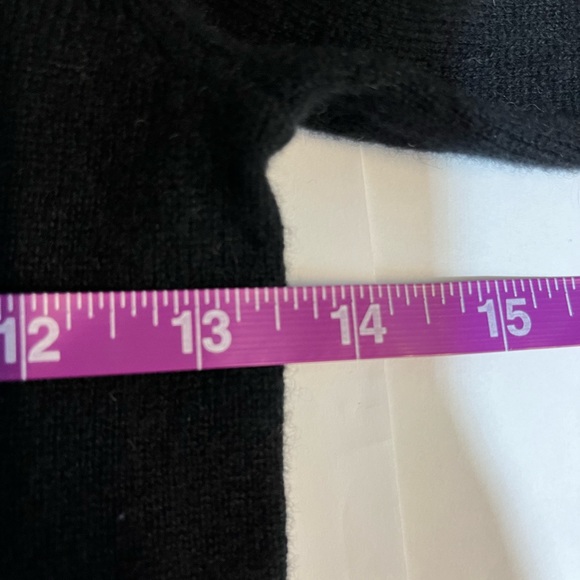 NWOT Crewcuts Kids' cashmere crewneck sweater!!! - Picture 3 of 5